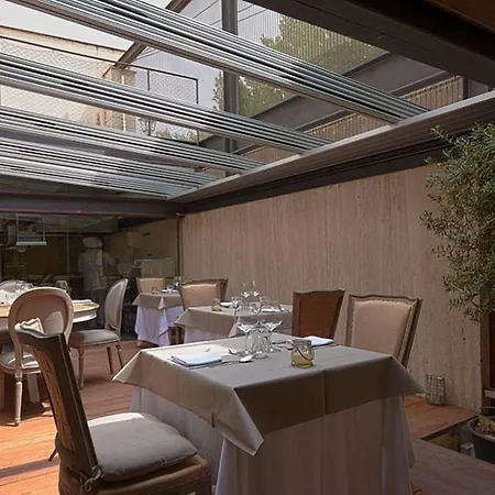 Hotel Bella